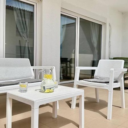 Your Comfy Apartment Sarande Bagian luar foto