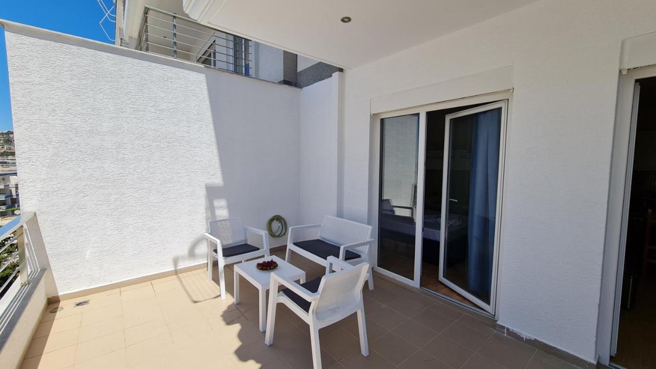 Your Comfy Apartment Sarande Bagian luar foto