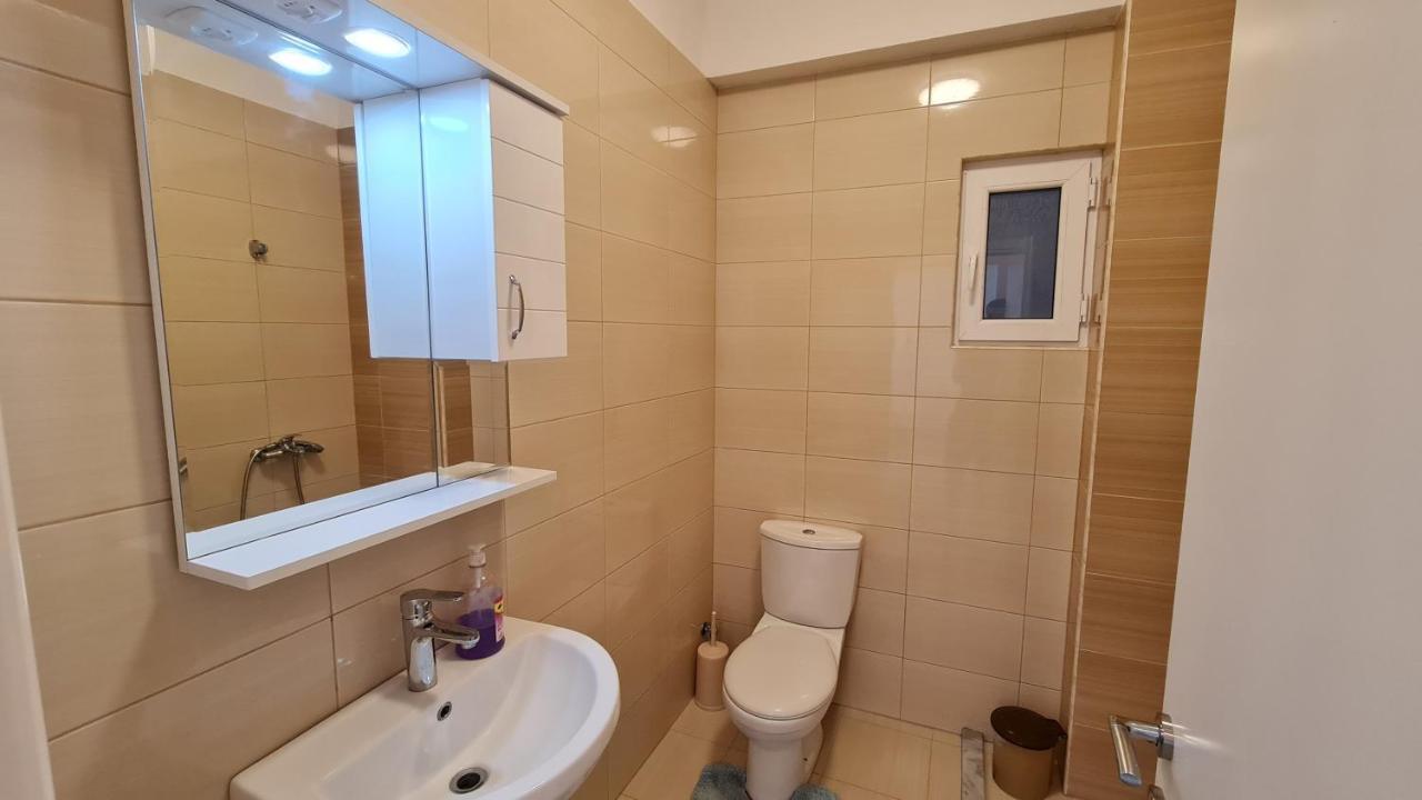 Your Comfy Apartment Sarande Bagian luar foto