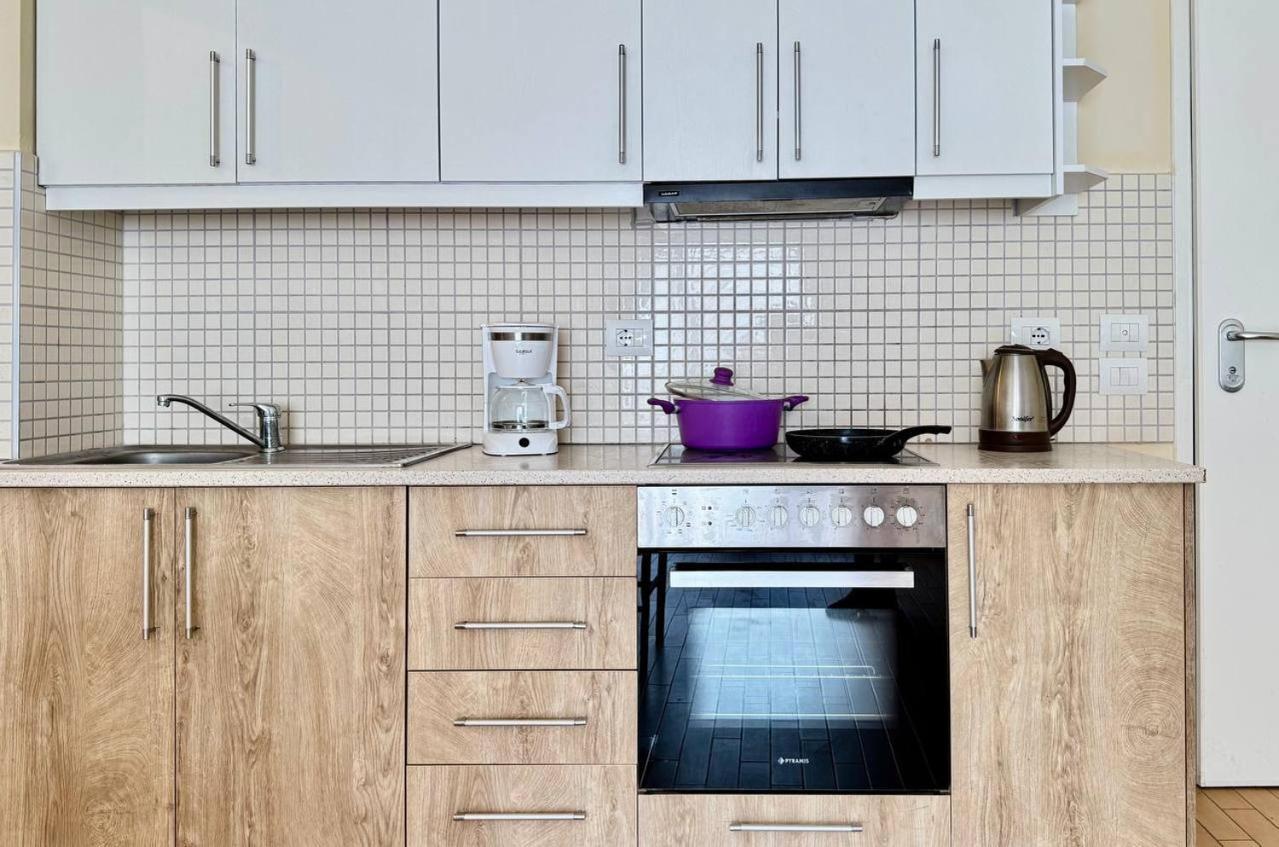 Your Comfy Apartment Sarande Bagian luar foto