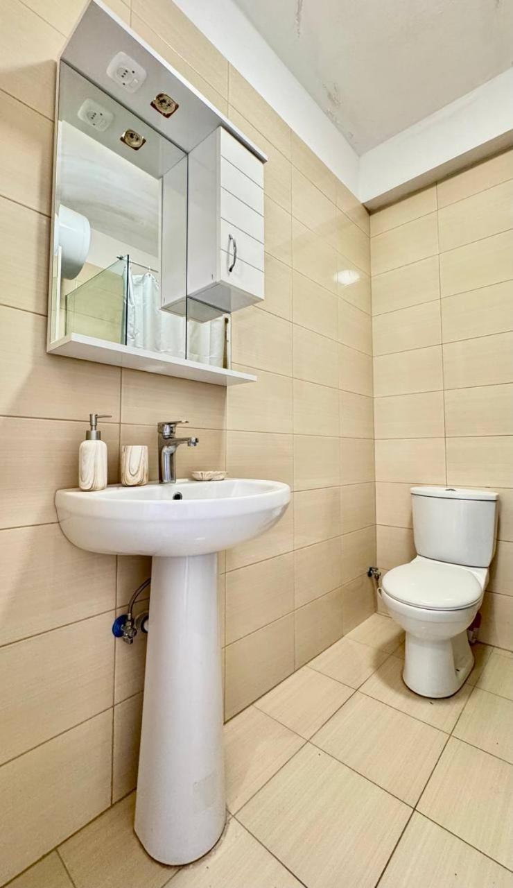 Your Comfy Apartment Sarande Bagian luar foto