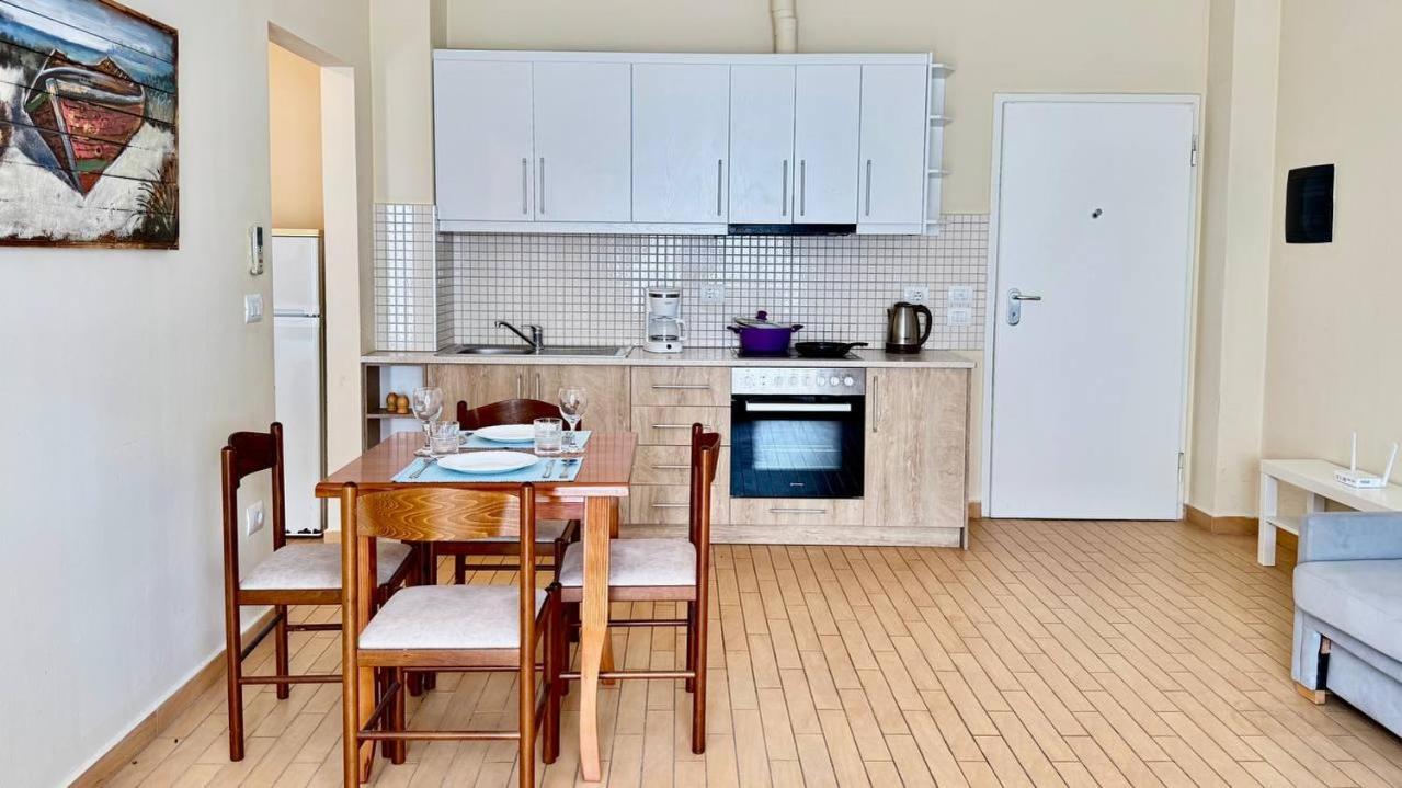 Your Comfy Apartment Sarande Bagian luar foto