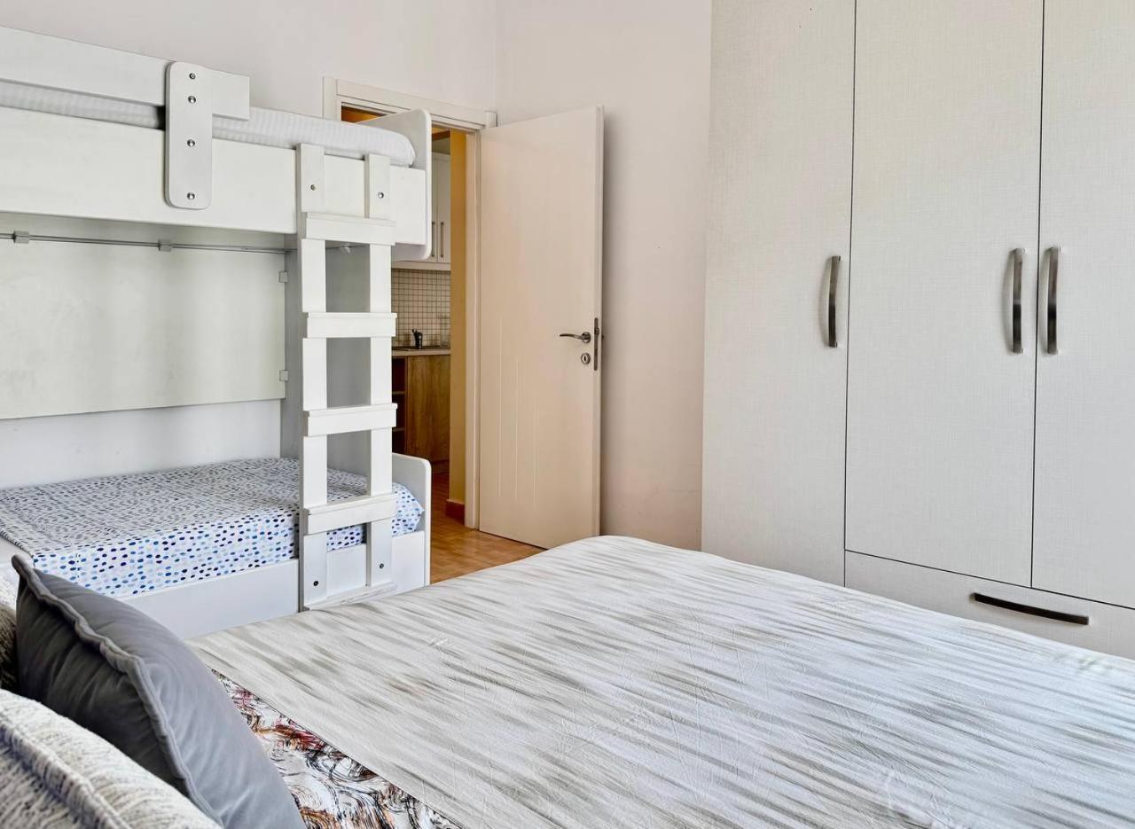 Your Comfy Apartment Sarande Bagian luar foto